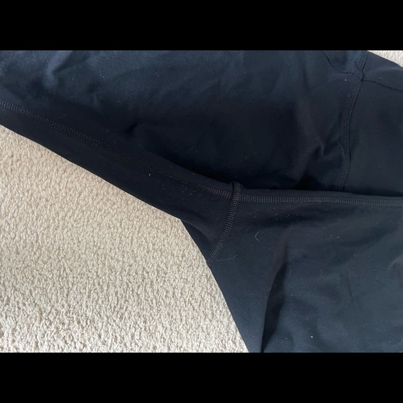 Lorna Jane cut out tights. - Picture 3 of 5